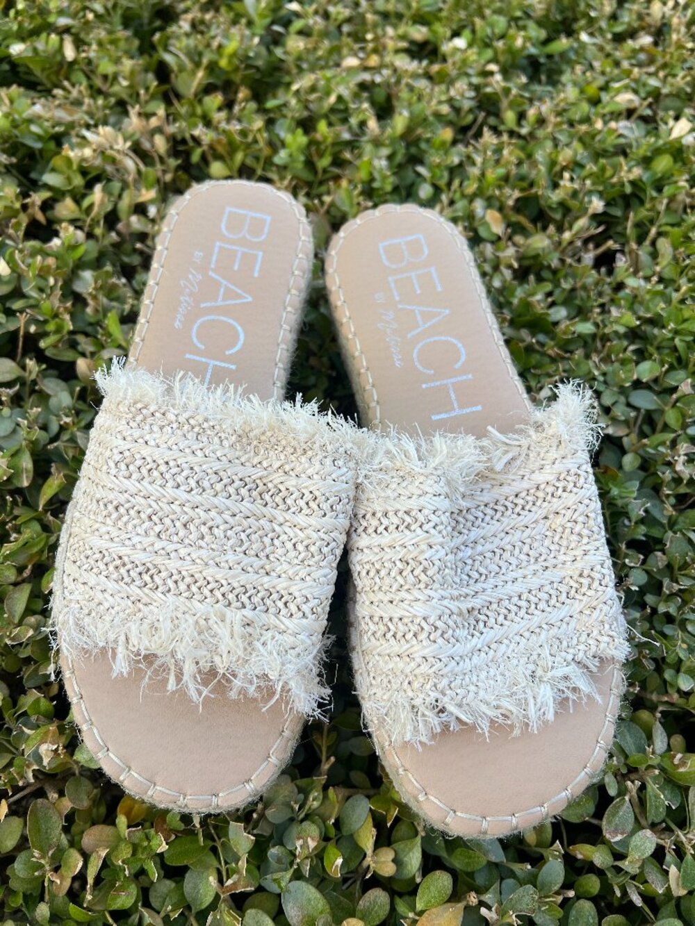 NWOT Beach by Matisse - Skyla Platform Slide Sandal - Fringed - Size 9